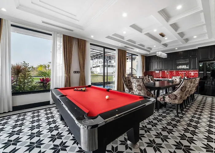 Biệt thự Flc, 6 Phòng, Bể Bơi, Karaoke Bay *
