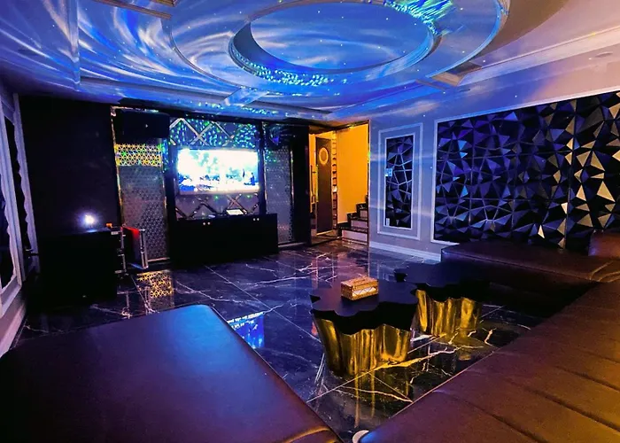 Biệt thự Flc, 6 Phòng, Bể Bơi, Karaoke Bay