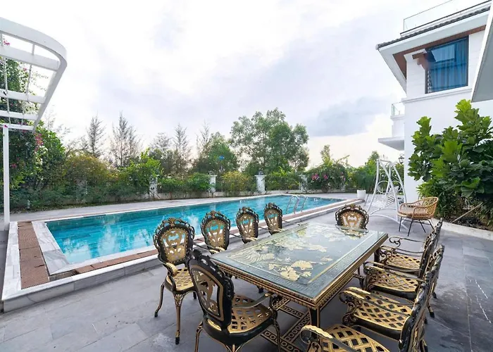 Biệt thự Flc, 6 Phòng, Bể Bơi, Karaoke Bay